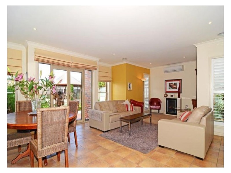 2/1108 Doveton Street North, Ballarat VIC 3350