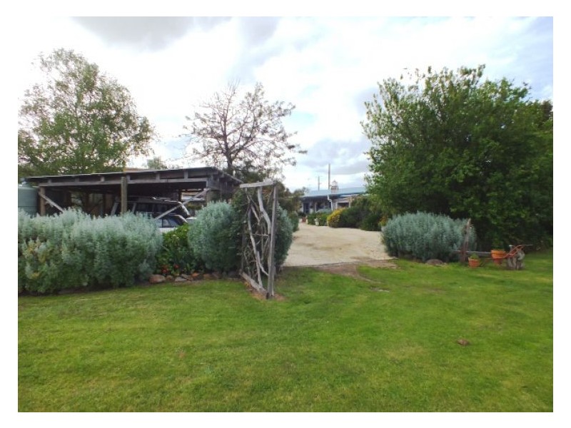 26-30 Ferrers Street, Lismore VIC 3324