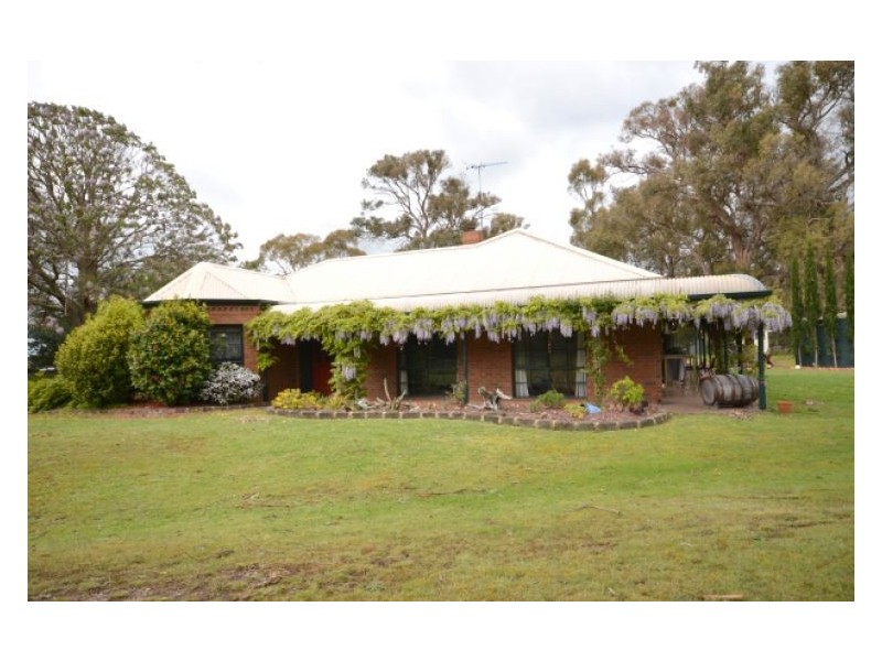629 Bells Road, Smythes Creek VIC 3351