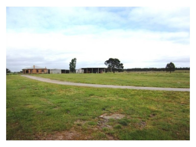 120 Haddon School Road, Haddon VIC 3351