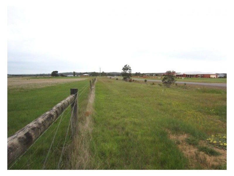 120 Haddon School Road, Haddon VIC 3351