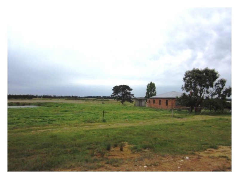 120 Haddon School Road, Haddon VIC 3351