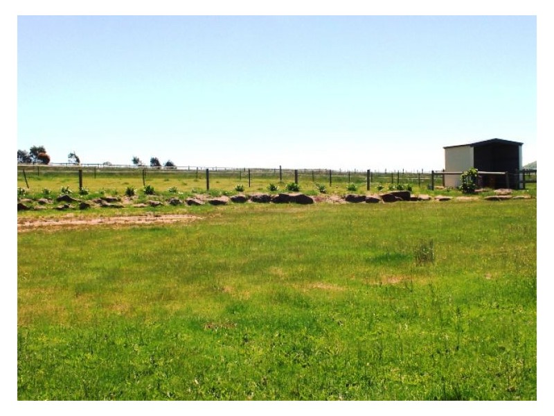 302 Gordon – Mount Egerton Road, Mount Egerton VIC 3352