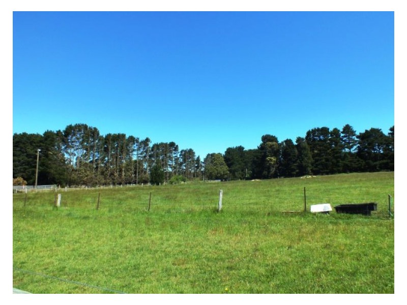 302 Gordon – Mount Egerton Road, Mount Egerton VIC 3352