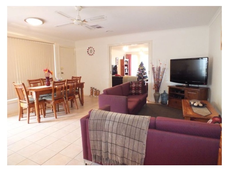 16 Josephine Way, Sebastopol VIC 3356