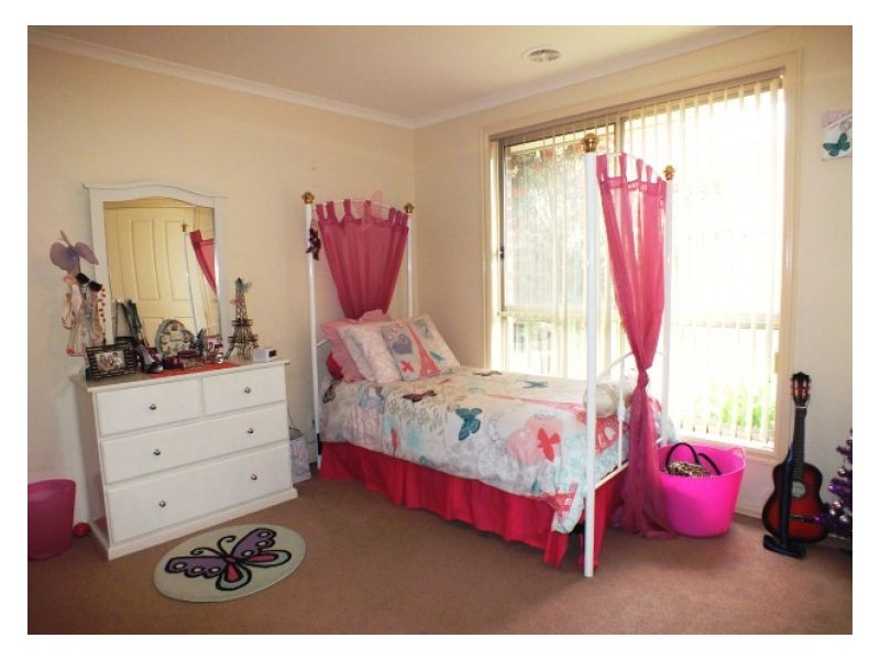 16 Josephine Way, Sebastopol VIC 3356