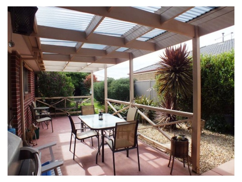 16 Josephine Way, Sebastopol VIC 3356