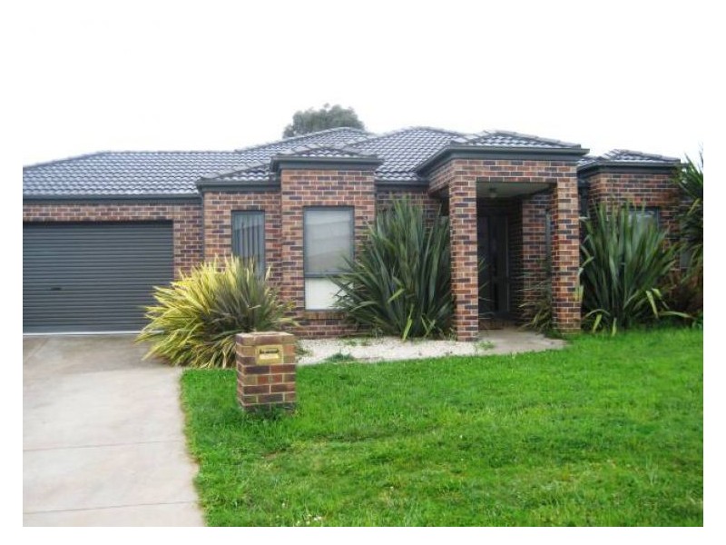 8 Modestino Place, Mitchell Park VIC 3355