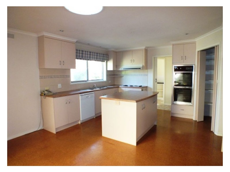 5 Westgate Road, Smythes Creek VIC 3351