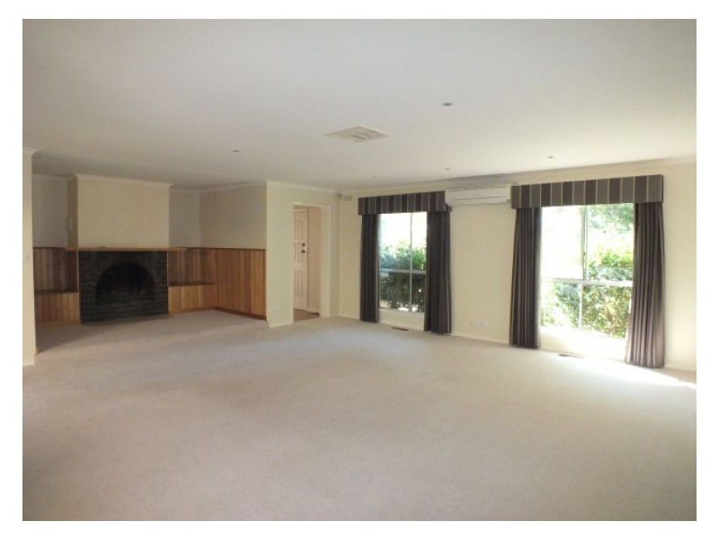 5 Westgate Road, Smythes Creek VIC 3351