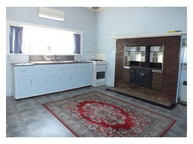 4 Gray Street, Sebastopol VIC 3356