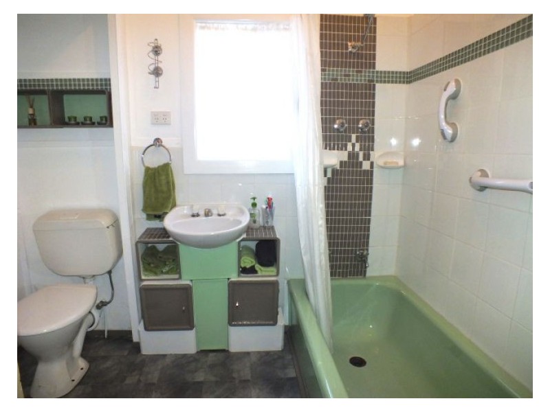 4 Gray Street, Sebastopol VIC 3356