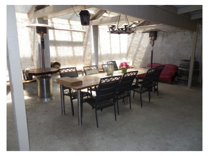 79 Andrew Drive, Haddon VIC 3351