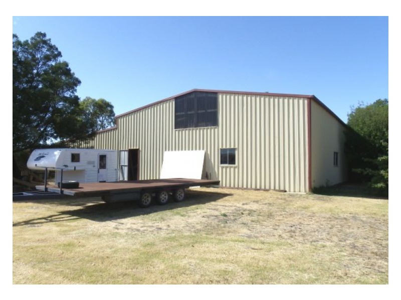 10 McDonald Street, Clunes VIC 3370