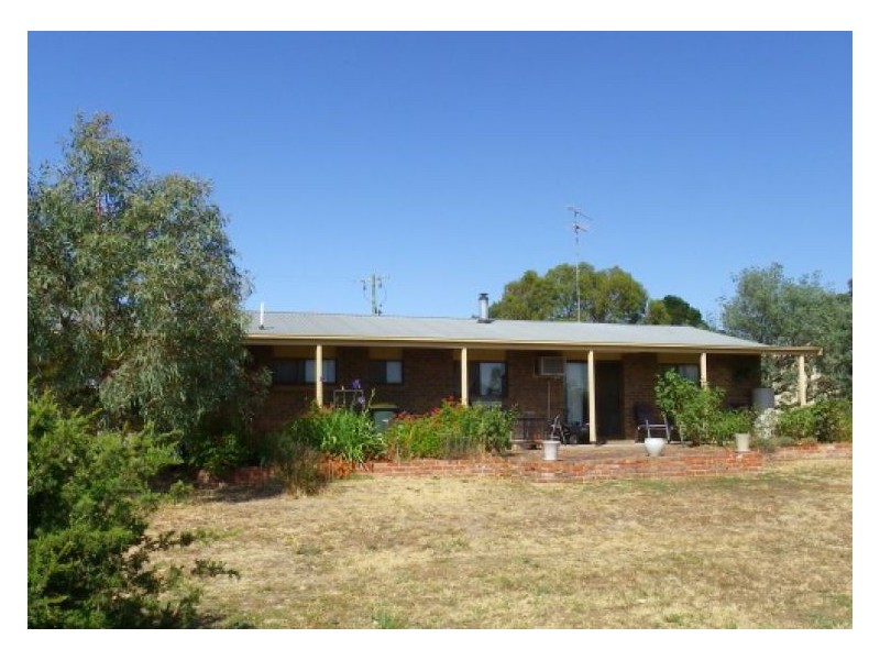 10 McDonald Street, Clunes VIC 3370