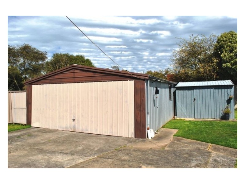 15 Goderic Street, Wendouree VIC 3355