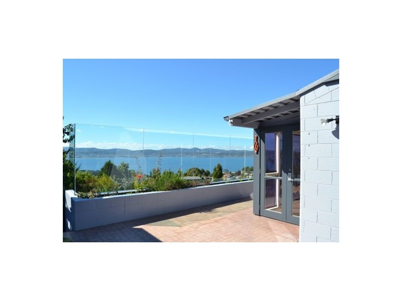 1/455 Churchill Avenue, Sandy Bay TAS 7005