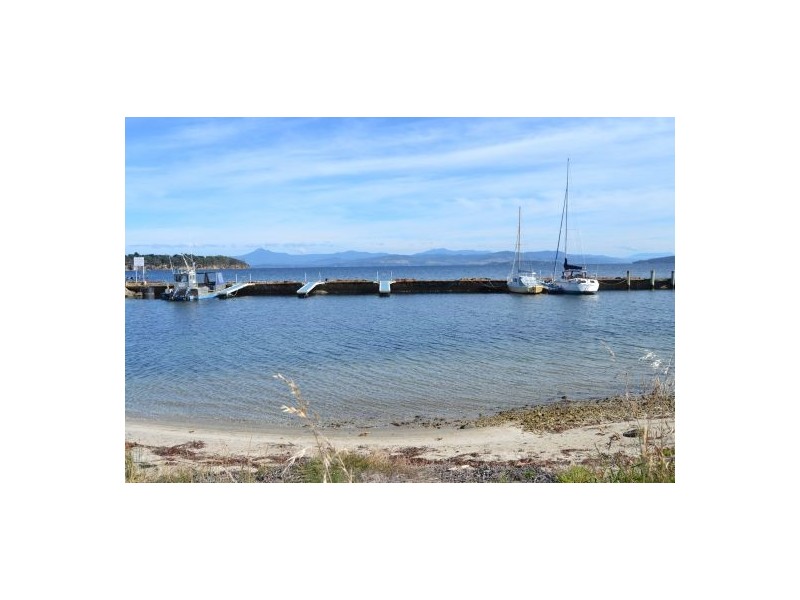 20 Ritchie Street, Bruny Island TAS 7150