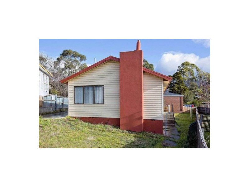 16 Fairfax Road, Glenorchy TAS 7010