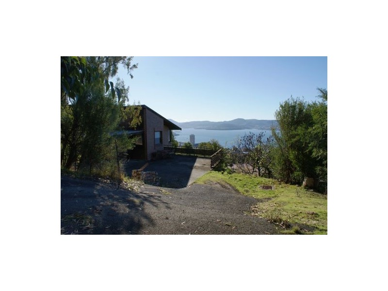 31 Beddome Street, Sandy Bay TAS 7005