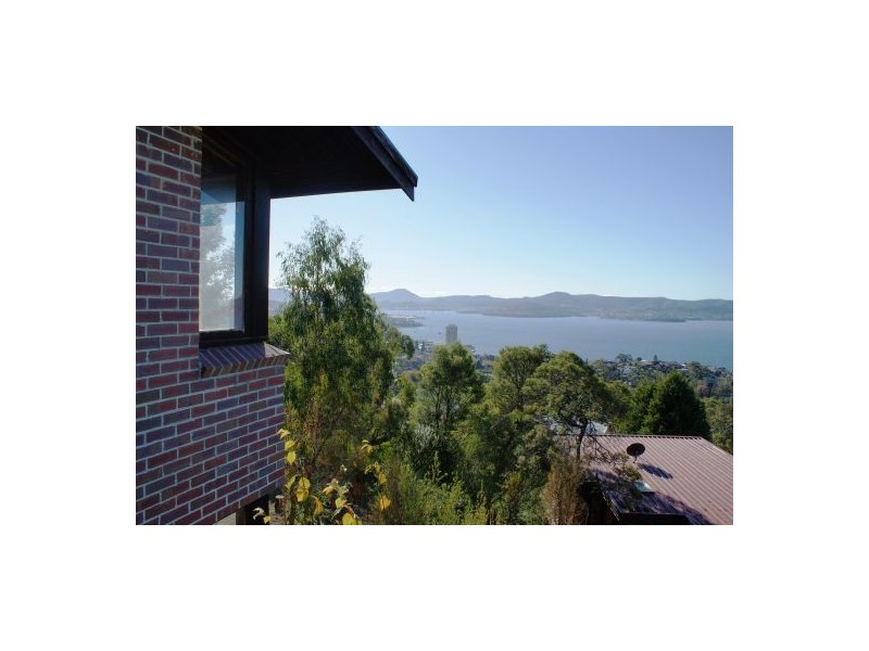 31 Beddome Street, Sandy Bay TAS 7005