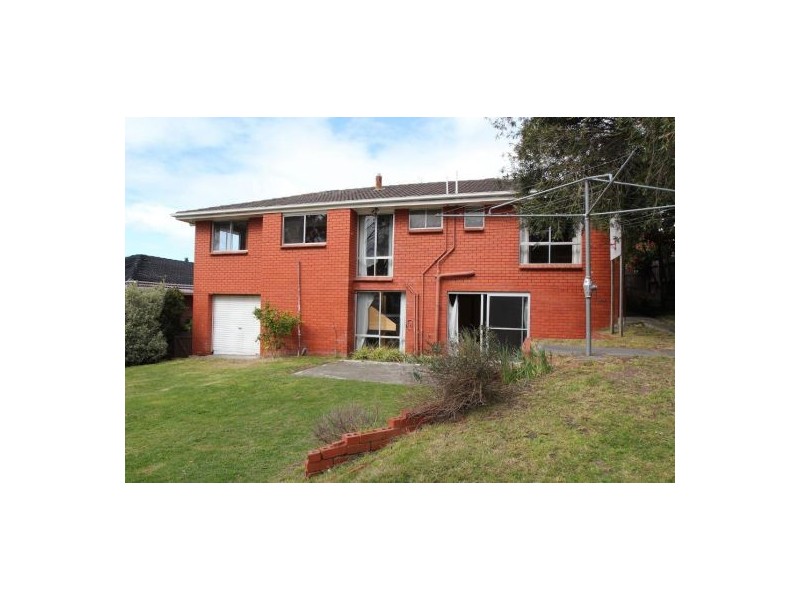 33 Crystal Downs Drive, Blackmans Bay TAS 7052