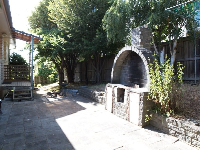 32 Broadwaters Parade, Sandy Bay TAS 7005