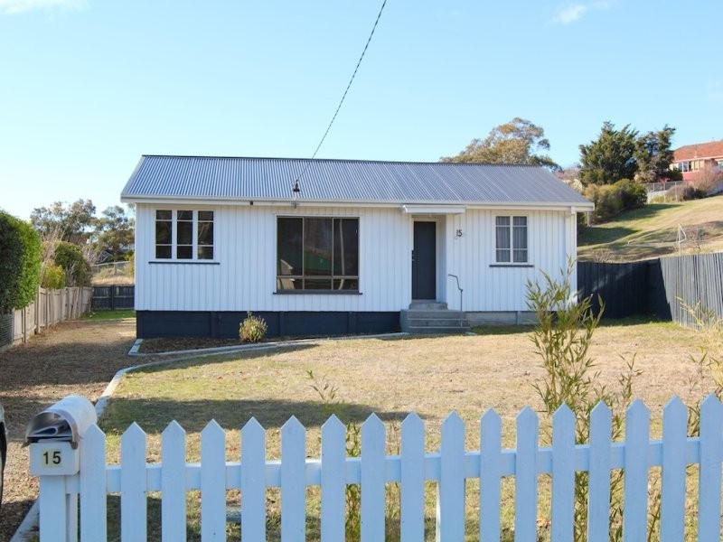 15 Barry Street, Glenorchy TAS 7010