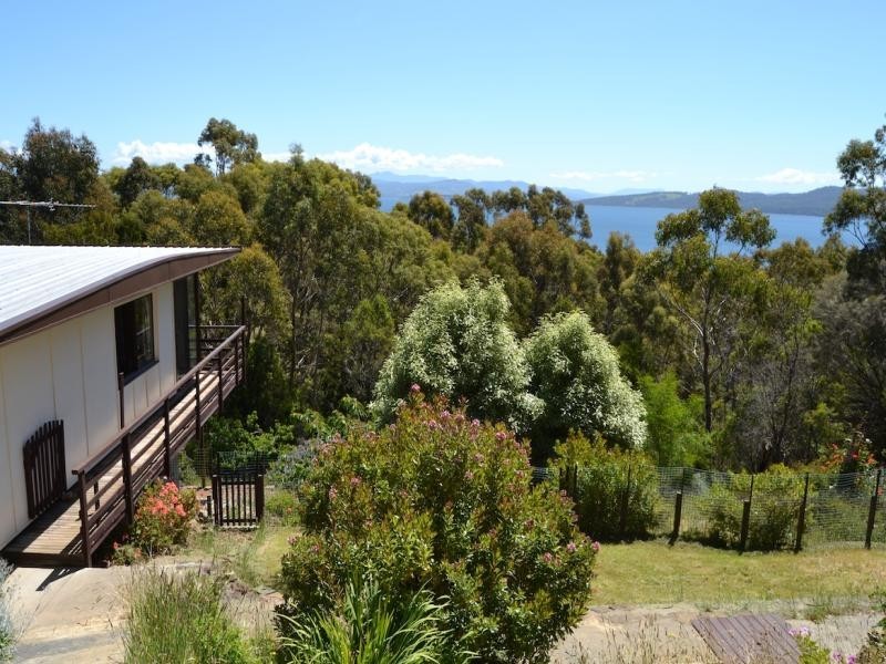 33 Matthew Flinders Drive, Alonnah, Alonnah TAS 7150