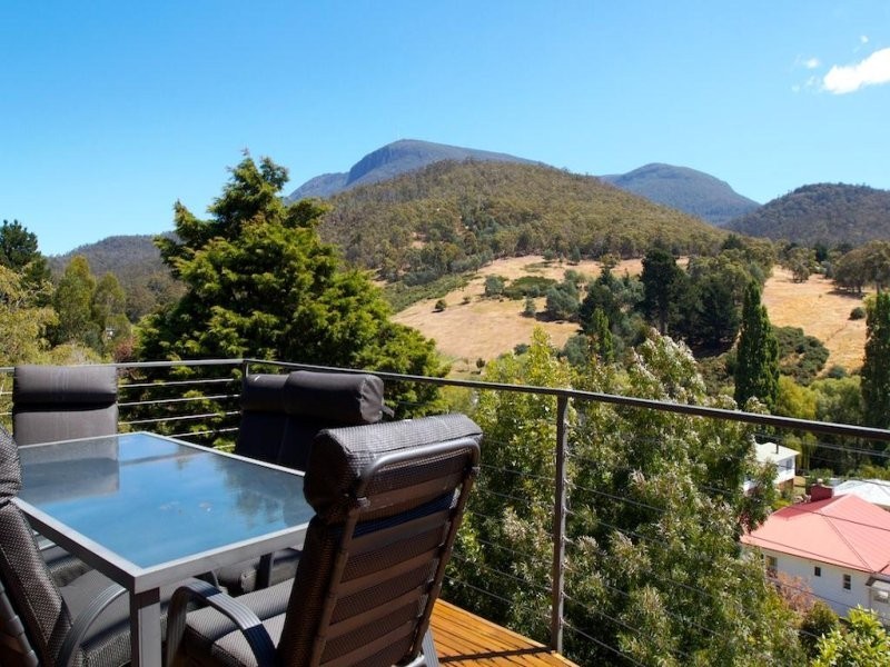 2/30 Shirley Boulevard, Lenah Valley TAS 7008