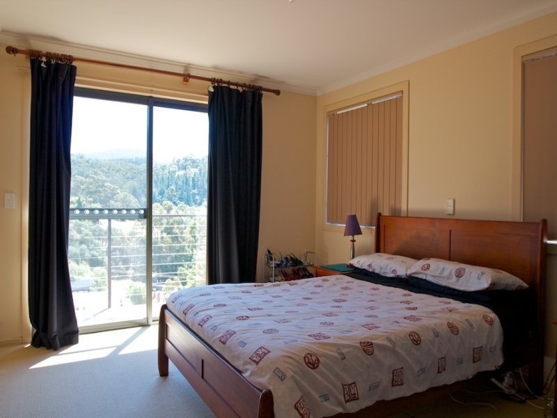 2/30 Shirley Boulevard, Lenah Valley TAS 7008