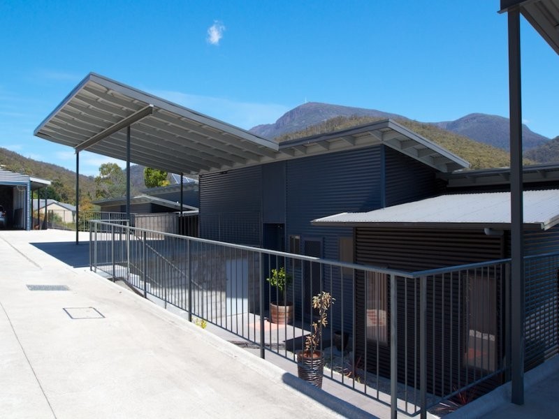 2/30 Shirley Boulevard, Lenah Valley TAS 7008