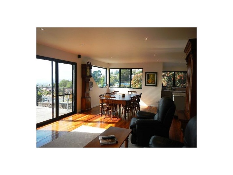 28 Summerhill Road, West Hobart TAS 7000