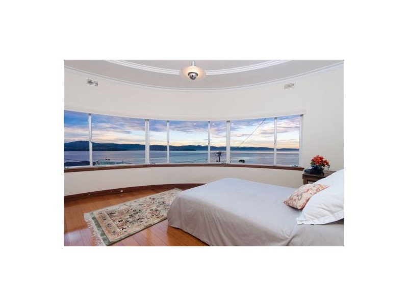 17 Clarke Avenue, Battery Point TAS 7004