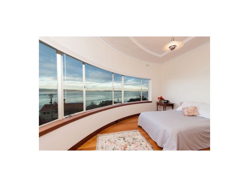 17 Clarke Avenue, Battery Point TAS 7004