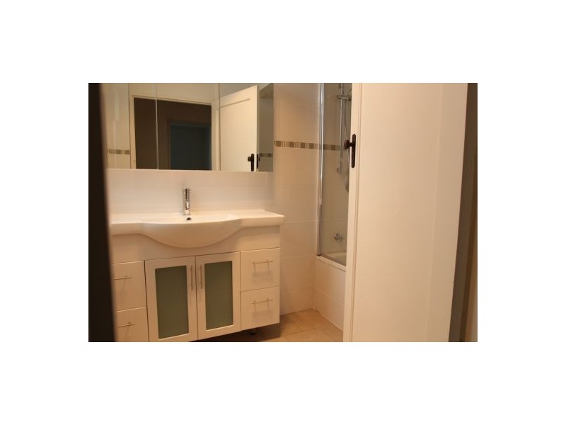3/1 Manning Avenue, Sandy Bay TAS 7005