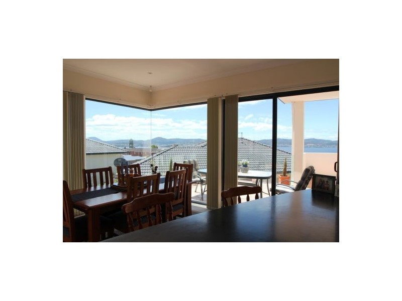 11 Shepherd Street, Sandy Bay TAS 7005