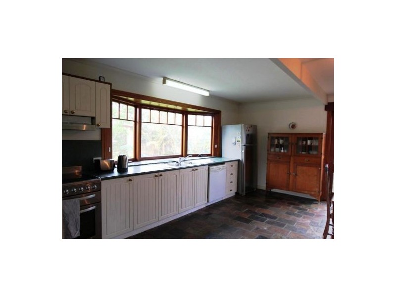 7 South Terrace, Lauderdale TAS 7021