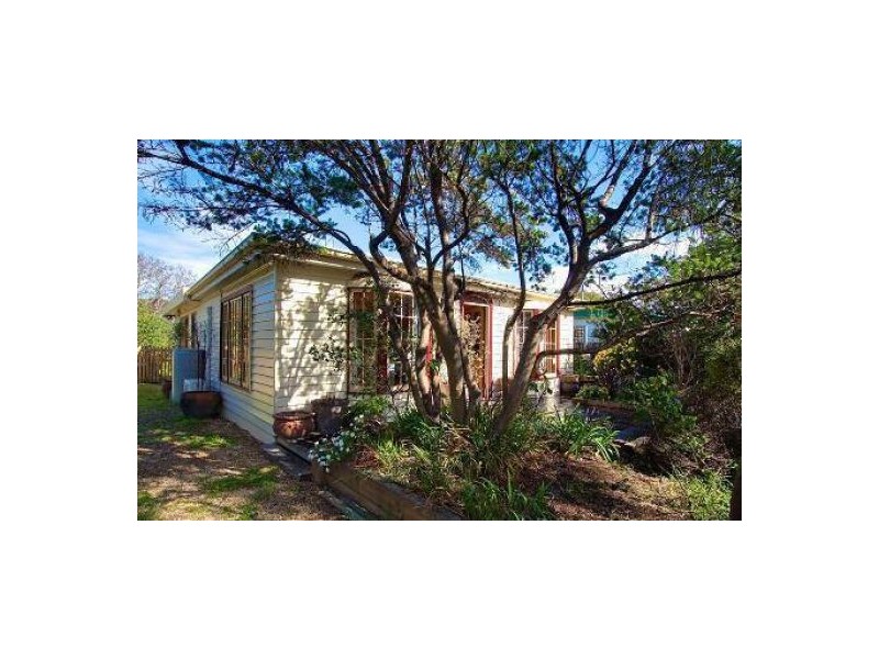 7 South Terrace, Lauderdale TAS 7021