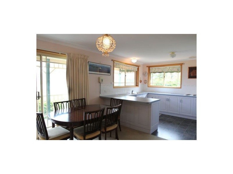 3-76 Begonia Street, Lindisfarne TAS 7015