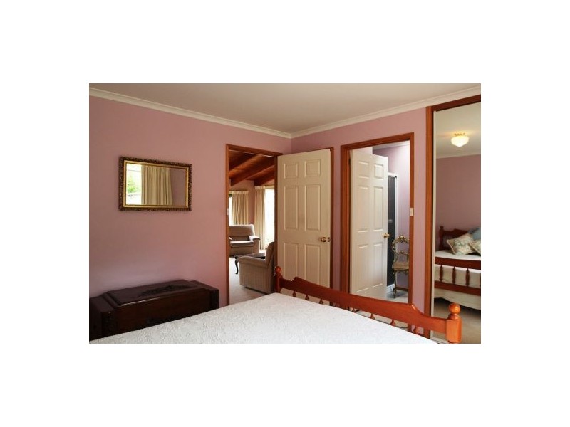 3-76 Begonia Street, Lindisfarne TAS 7015