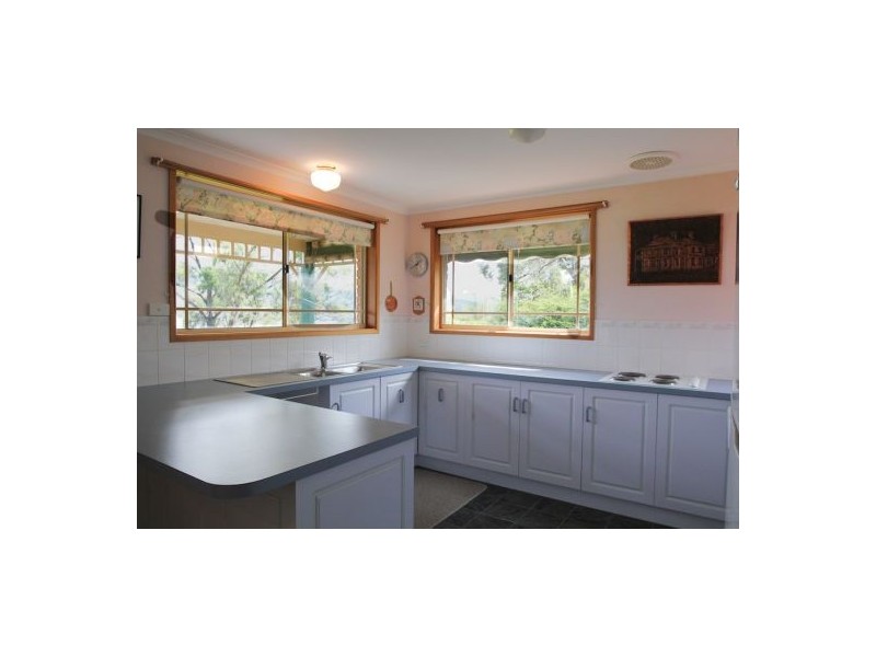 3-76 Begonia Street, Lindisfarne TAS 7015