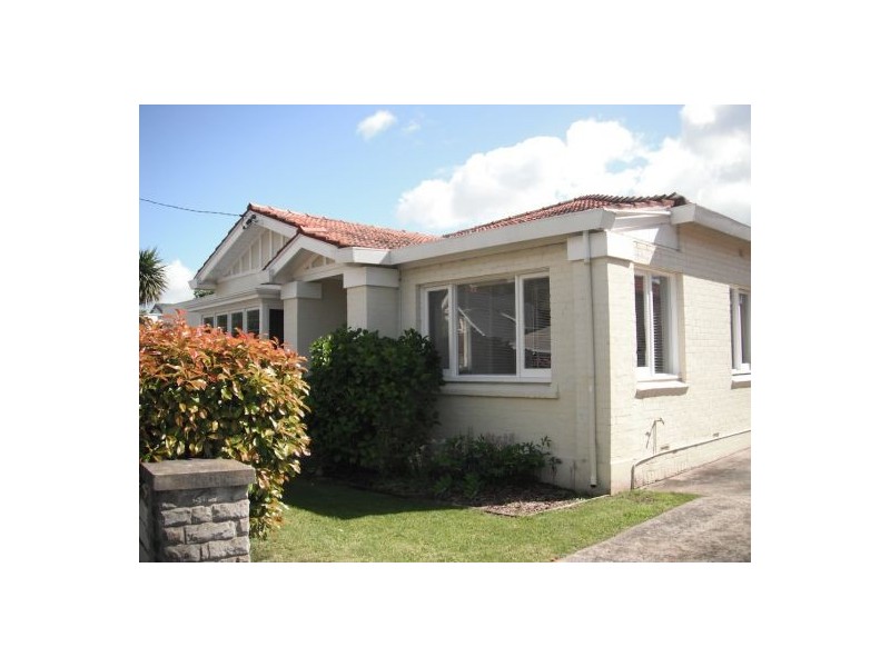 4 Elma Road, Sandy Bay TAS 7005