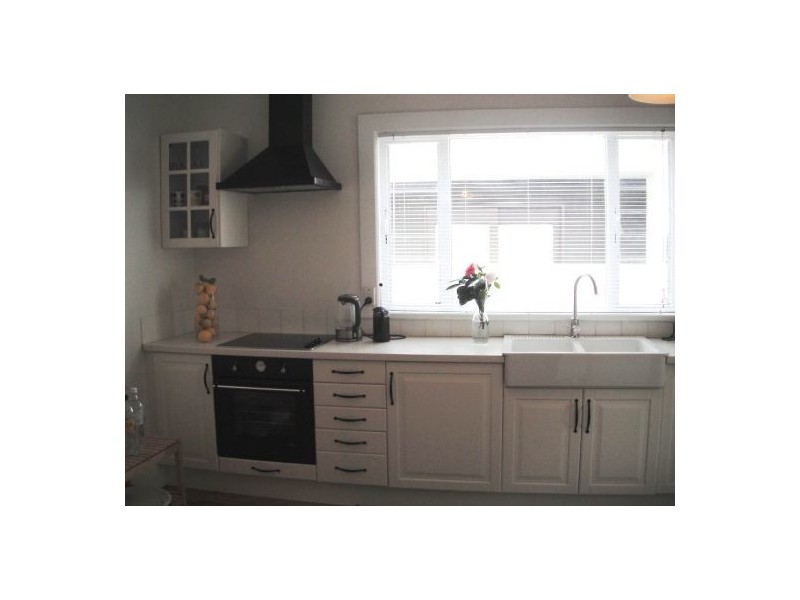 4 Elma Road, Sandy Bay TAS 7005