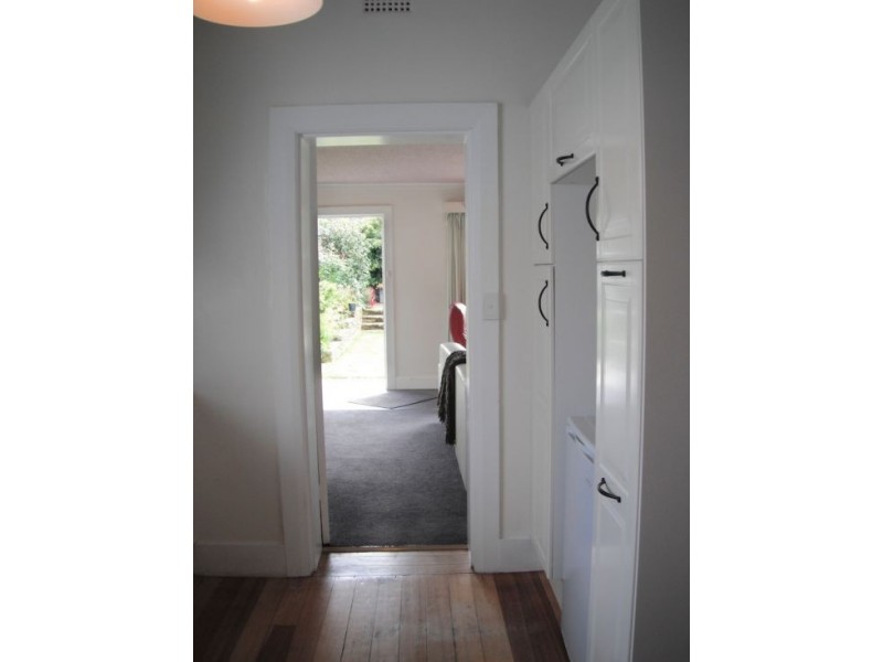 4 Elma Road, Sandy Bay TAS 7005