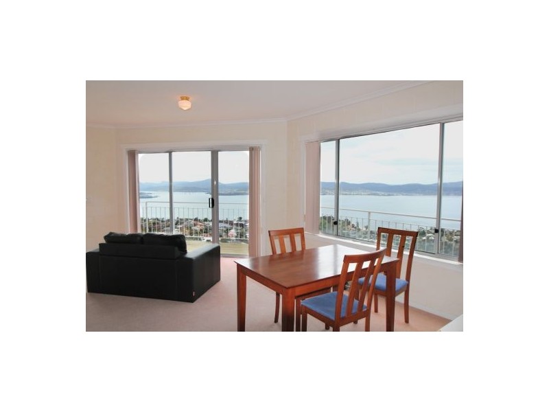 1a Lindeith Avenue, Sandy Bay TAS 7005