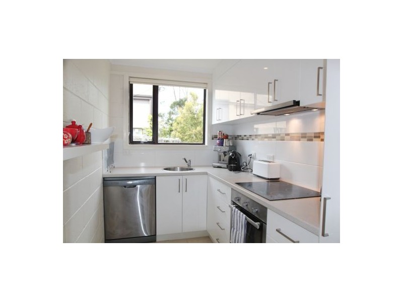 2/16 Weemala Court, Mount Nelson TAS 7007