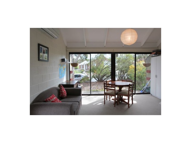 2/16 Weemala Court, Mount Nelson TAS 7007