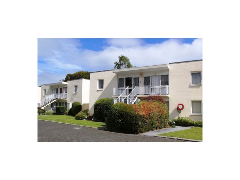 15/5 Beach Road, Sandy Bay TAS 7005