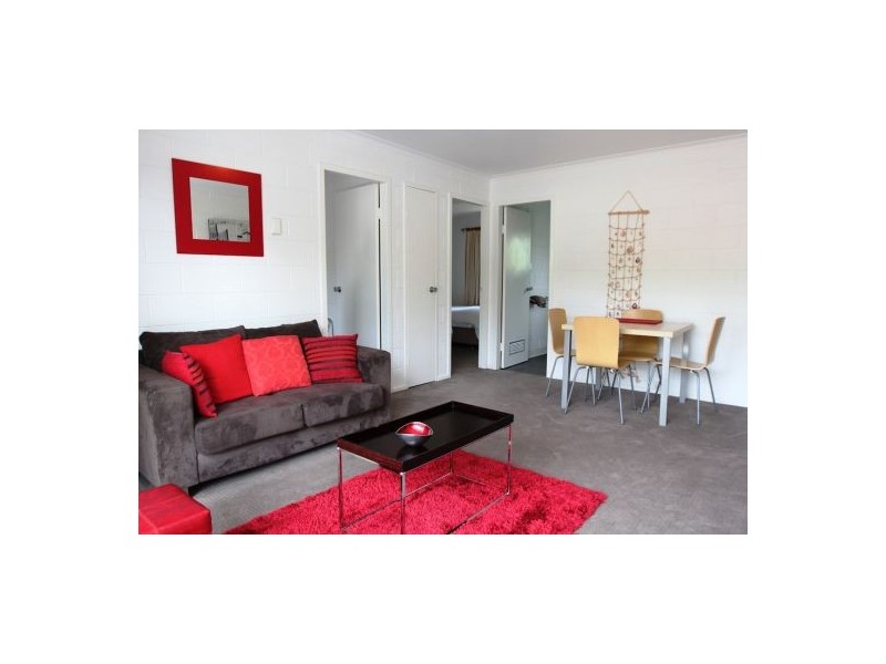 15/5 Beach Road, Sandy Bay TAS 7005